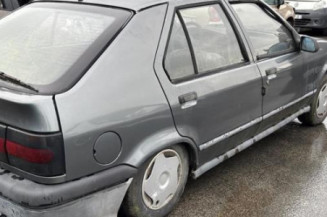 Serrure avant droit RENAULT R19