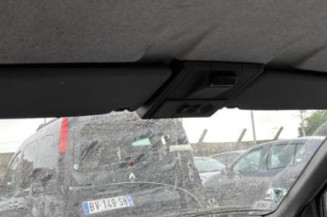 Serrure avant droit RENAULT R19