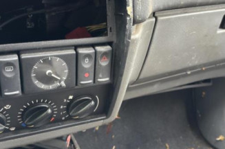 Serrure avant droit RENAULT R19