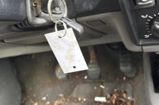 Serrure avant droit RENAULT R19