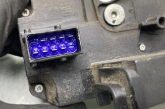 Serrure avant gauche OPEL CORSA C