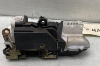 Serrure avant droit PEUGEOT 406