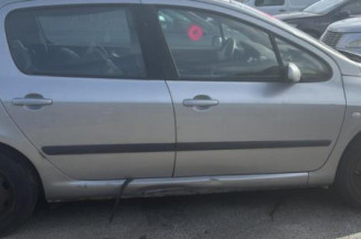 Serrure avant gauche PEUGEOT 307