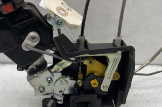 Serrure avant droit KIA RIO 2