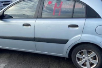 Serrure avant droit KIA RIO 2