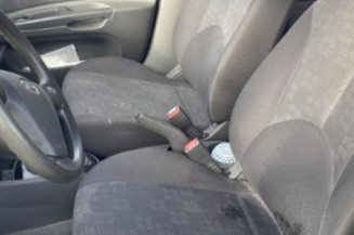 Serrure avant droit KIA RIO 2