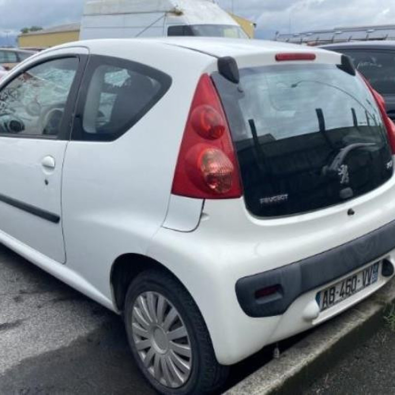 Serrure avant droit PEUGEOT 107 Photo n°18
