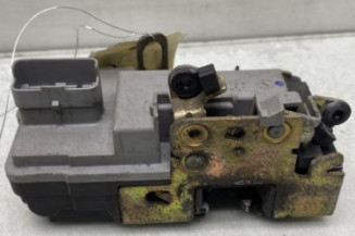 Serrure avant gauche PEUGEOT 206