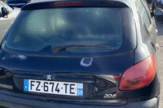 Serrure avant gauche PEUGEOT 206