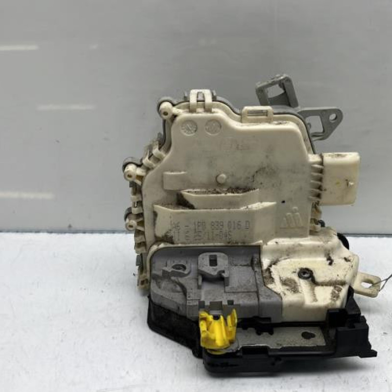 Serrure arriere droit SEAT LEON 2 Photo n°1
