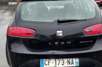 Serrure avant droit SEAT LEON 2