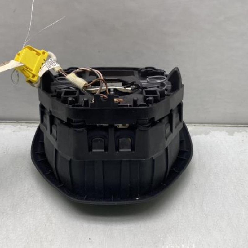 Air bag conducteur SKODA FABIA 2 Photo n°4