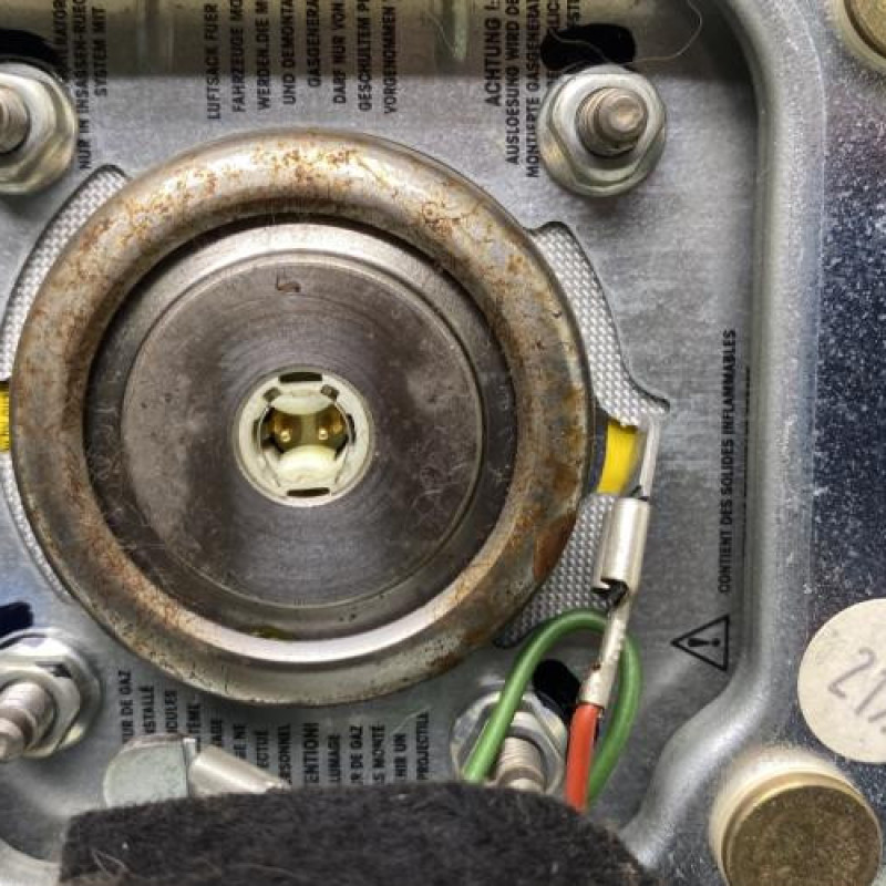 Air bag conducteur PEUGEOT 406 Photo n°4
