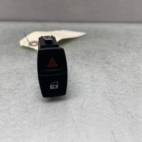 Bouton de warning BMW SERIE 3 F31 Photo n°1