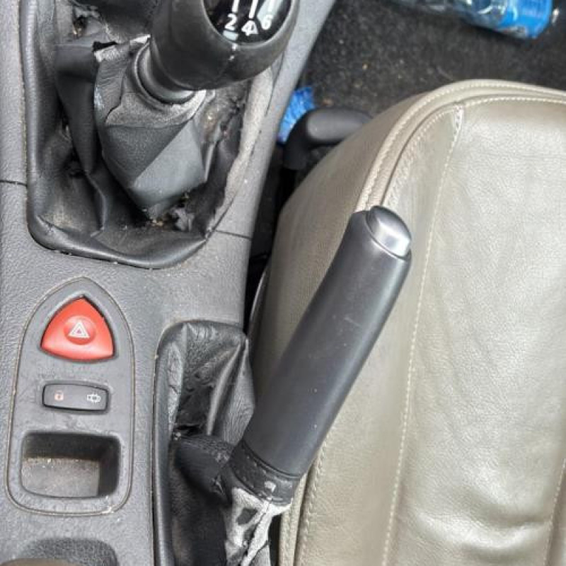 Bouton de coffre RENAULT LAGUNA 2 Photo n°16