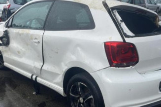 Bouton de coffre VOLKSWAGEN POLO 5