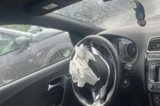 Bouton de coffre VOLKSWAGEN POLO 5