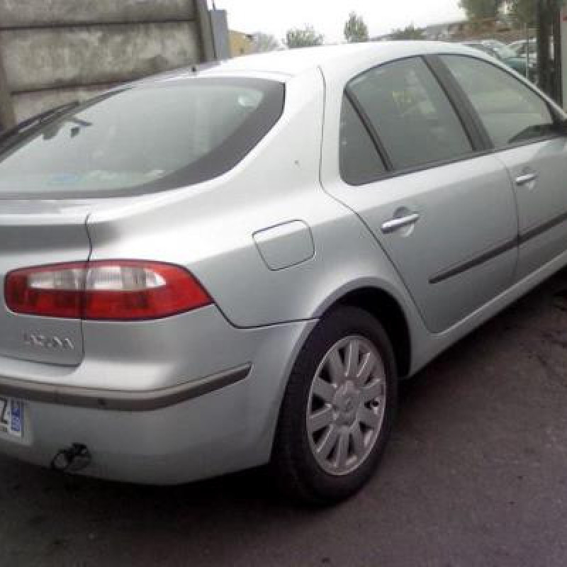 Feu arriere secondaire gauche (feux) RENAULT LAGUNA 2 Photo n°3