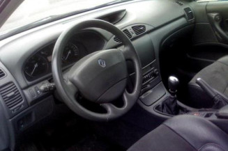 Feu arriere secondaire gauche (feux) RENAULT LAGUNA 2