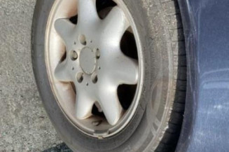 Bras essuie glace avant gauche MERCEDES CLASSE C 203