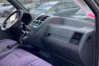 Bras essuie glace avant gauche MERCEDES VITO 638