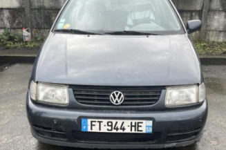 Pare choc avant VOLKSWAGEN POLO 3
