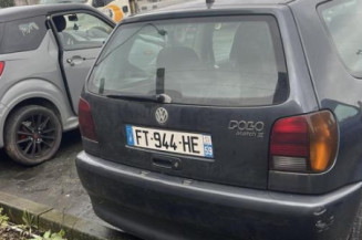 Pare choc avant VOLKSWAGEN POLO 3