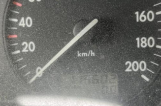 Pare choc avant VOLKSWAGEN POLO 3