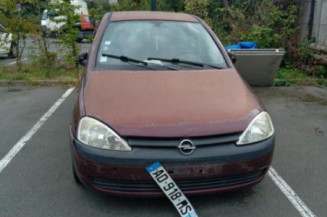 Vitre avant gauche OPEL CORSA C