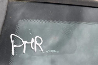 Vitre avant gauche OPEL CORSA C