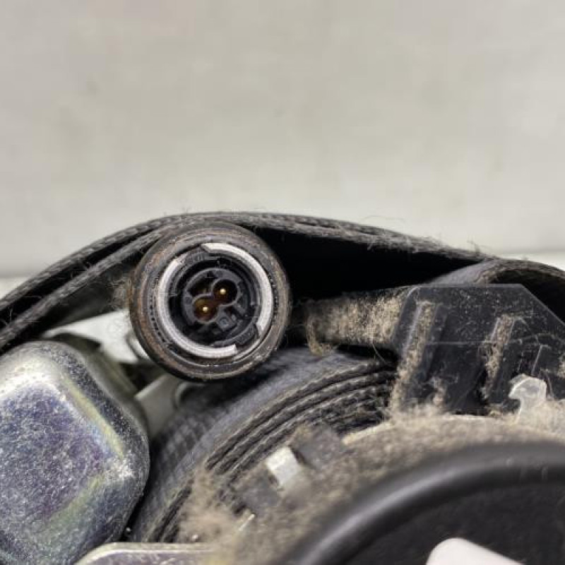 Pretensionneur de ceinture avant gauche VOLKSWAGEN GOLF 6 Photo n°3