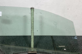 Vitre avant gauche PEUGEOT 208 1