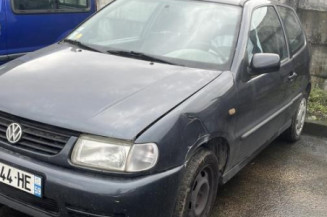 Retroviseur gauche VOLKSWAGEN POLO 3