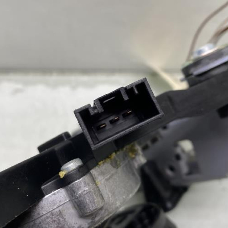 Moteur essuie glace arriere BMW SERIE 3 F31 Photo n°3