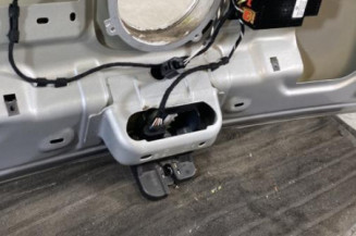 Malle/Hayon arriere VOLKSWAGEN GOLF 6