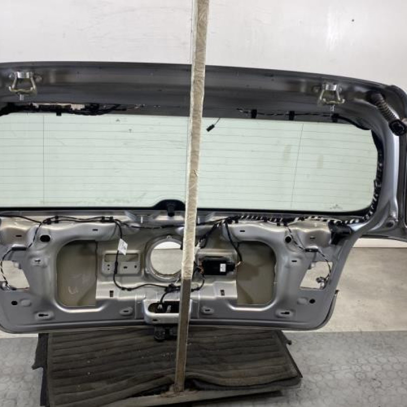 Malle/Hayon arriere VOLKSWAGEN GOLF 6 Photo n°11