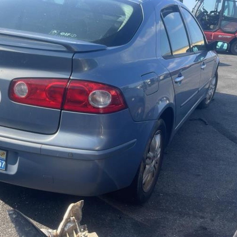 Moteur essuie glace arriere RENAULT LAGUNA 2 Photo n°10