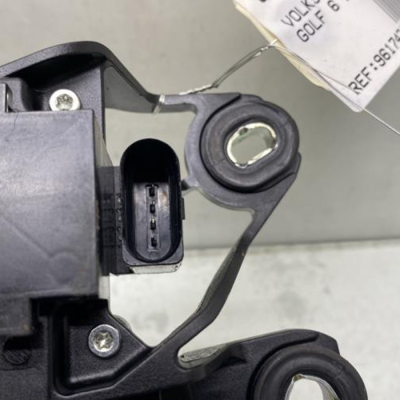 Moteur essuie glace arriere VOLKSWAGEN GOLF 6 Photo n°4