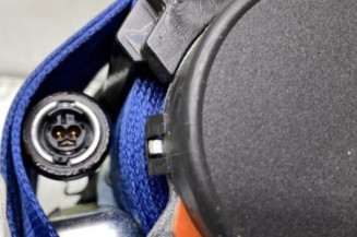 Pretensionneur de ceinture avant droit PEUGEOT 208 1