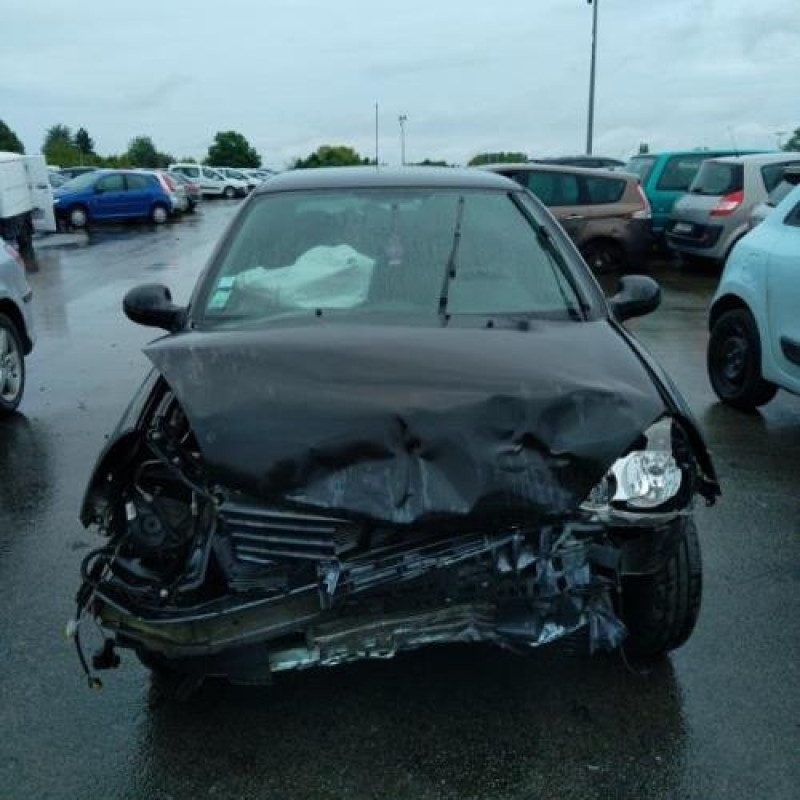 Malle/Hayon arriere RENAULT CLIO 2 CAMPUS Photo n°12