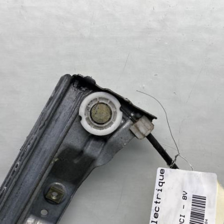 Leve vitre electrique avant droit RENAULT CLIO 3