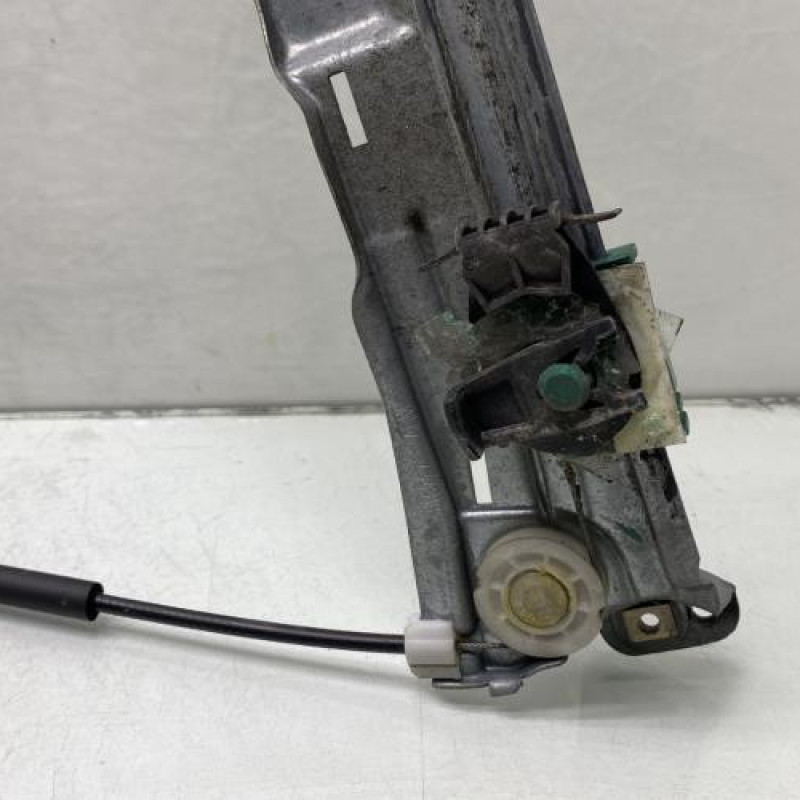 Leve vitre electrique avant droit RENAULT CLIO 3 Photo n°4