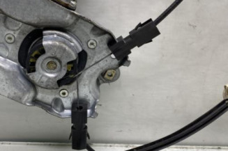 Leve vitre electrique avant droit RENAULT CLIO 3