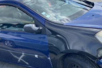Leve vitre electrique avant droit RENAULT CLIO 3