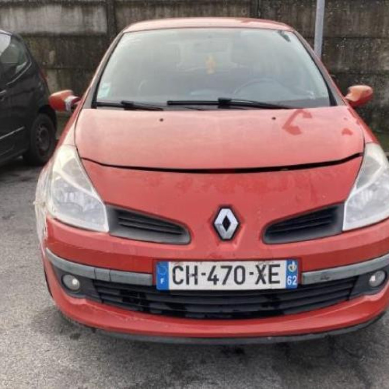 Leve vitre electrique avant gauche RENAULT CLIO 3 Photo n°8