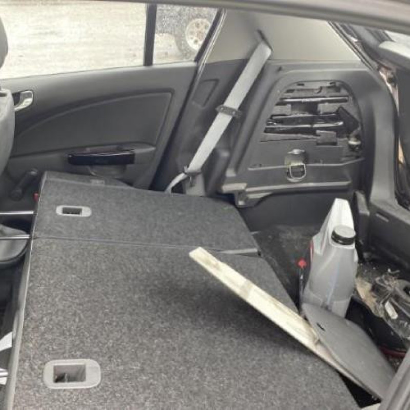 Bras essuie glace arriere OPEL CORSA D Photo n°12