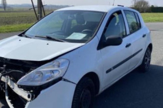 Pompe à carburant RENAULT CLIO 3