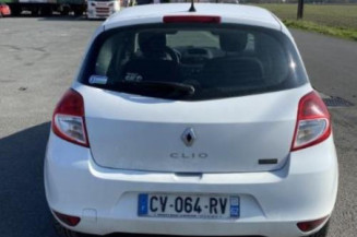 Pompe à carburant RENAULT CLIO 3