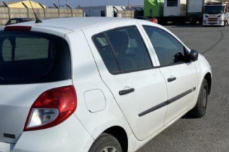 Pompe à carburant RENAULT CLIO 3