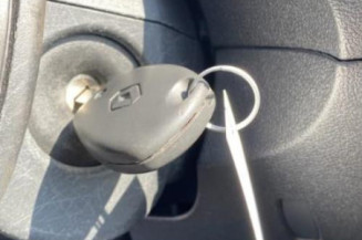 Pompe à carburant RENAULT CLIO 3